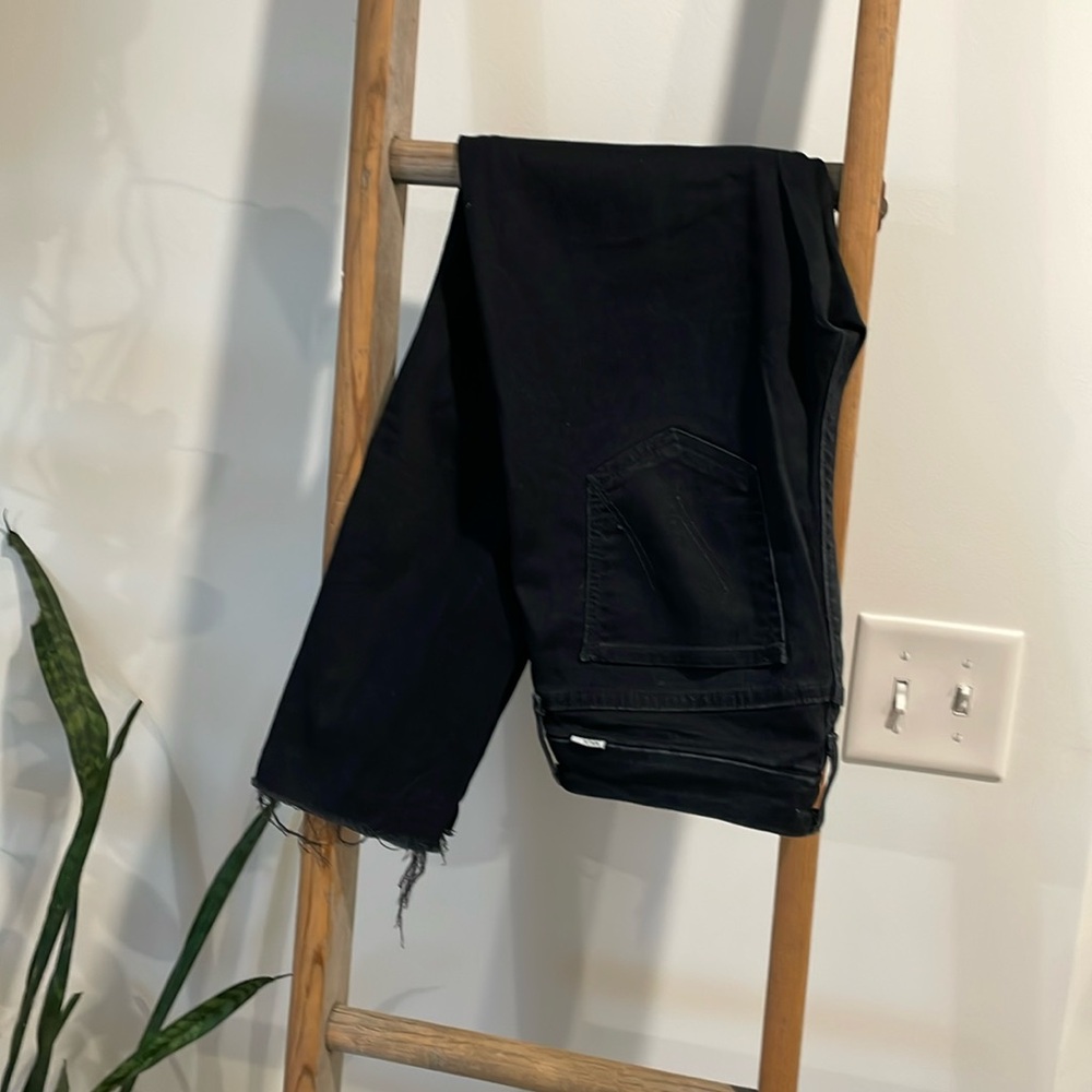 Mother Jeans- The Looker Ankle Fray- Slightly Sinful